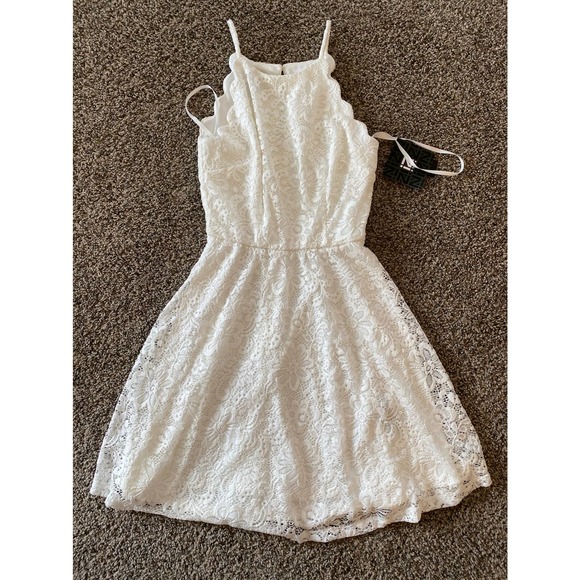 IZ BYER scalloped lace overlay S white fit and flare halter dress - Picture 1 of 5